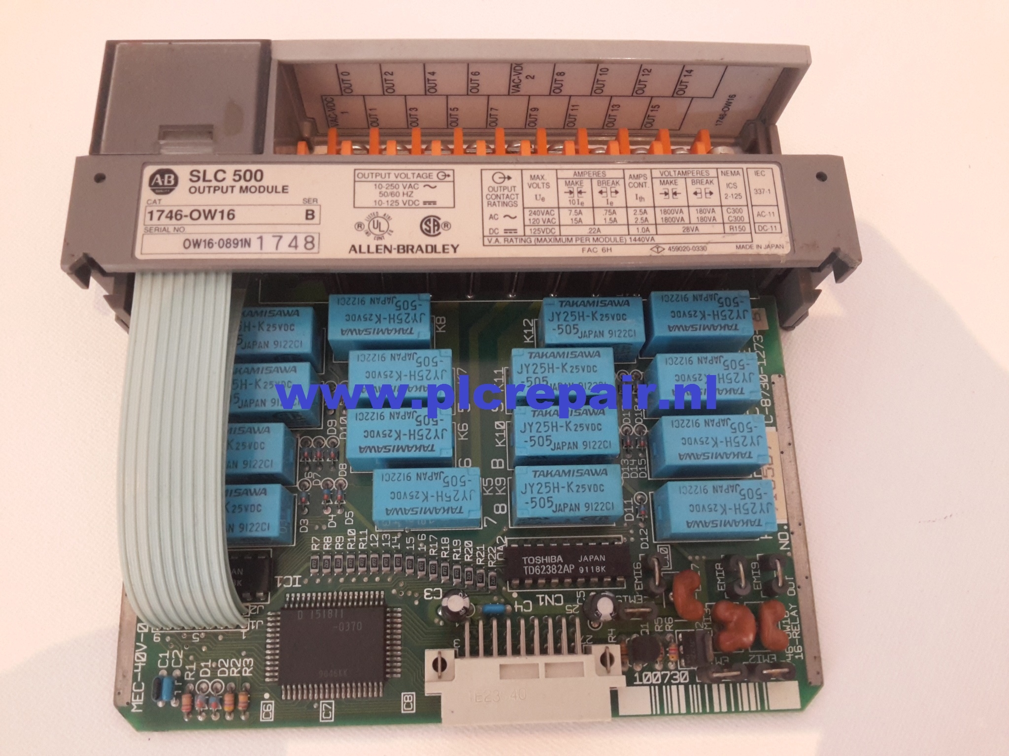 1746-OW16 SLC500 output module.