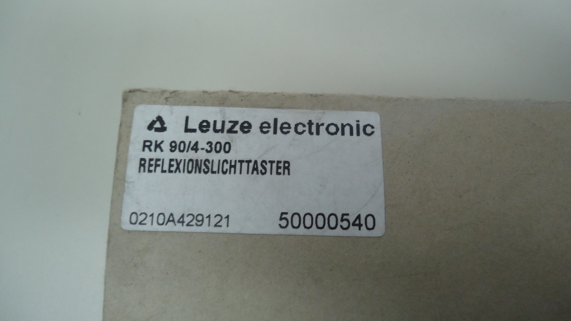 RK90/4-300 leuze electronic sensor
